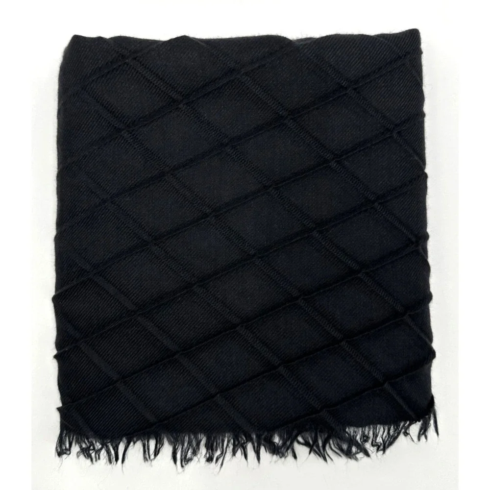 Loro‎ Piana Womens Designer Black Cashmere Diamond Rectangular Pashmina Scarf